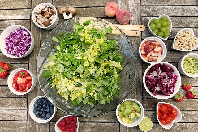 fruits and vegetables rich in antioxidants